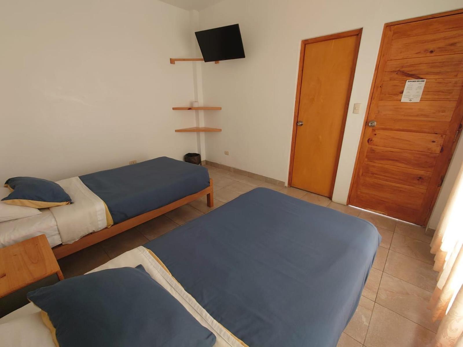 Ravenala Paracas Hostel Buitenkant foto